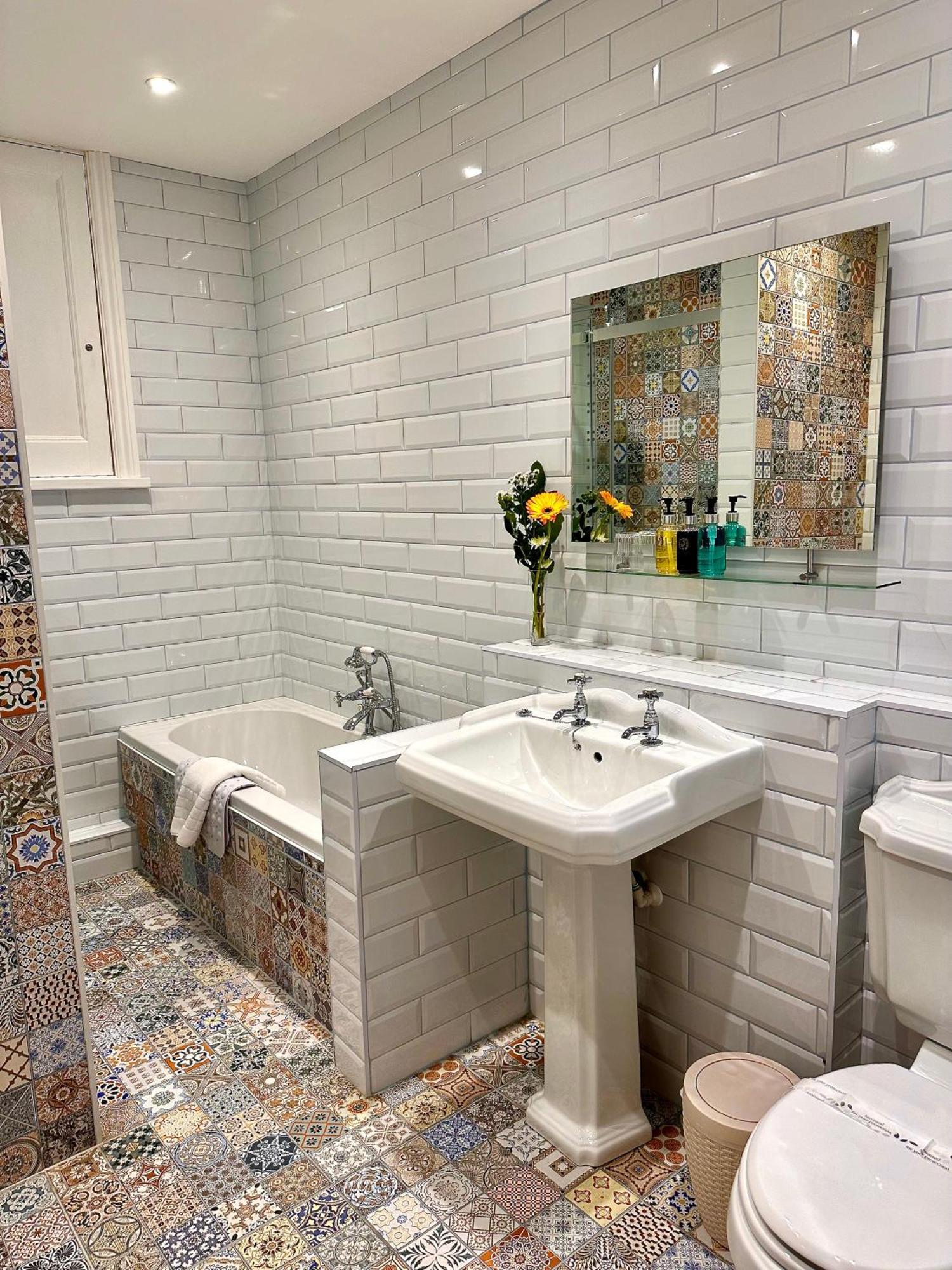 23 St Mary's Bed & Breakfast 4*